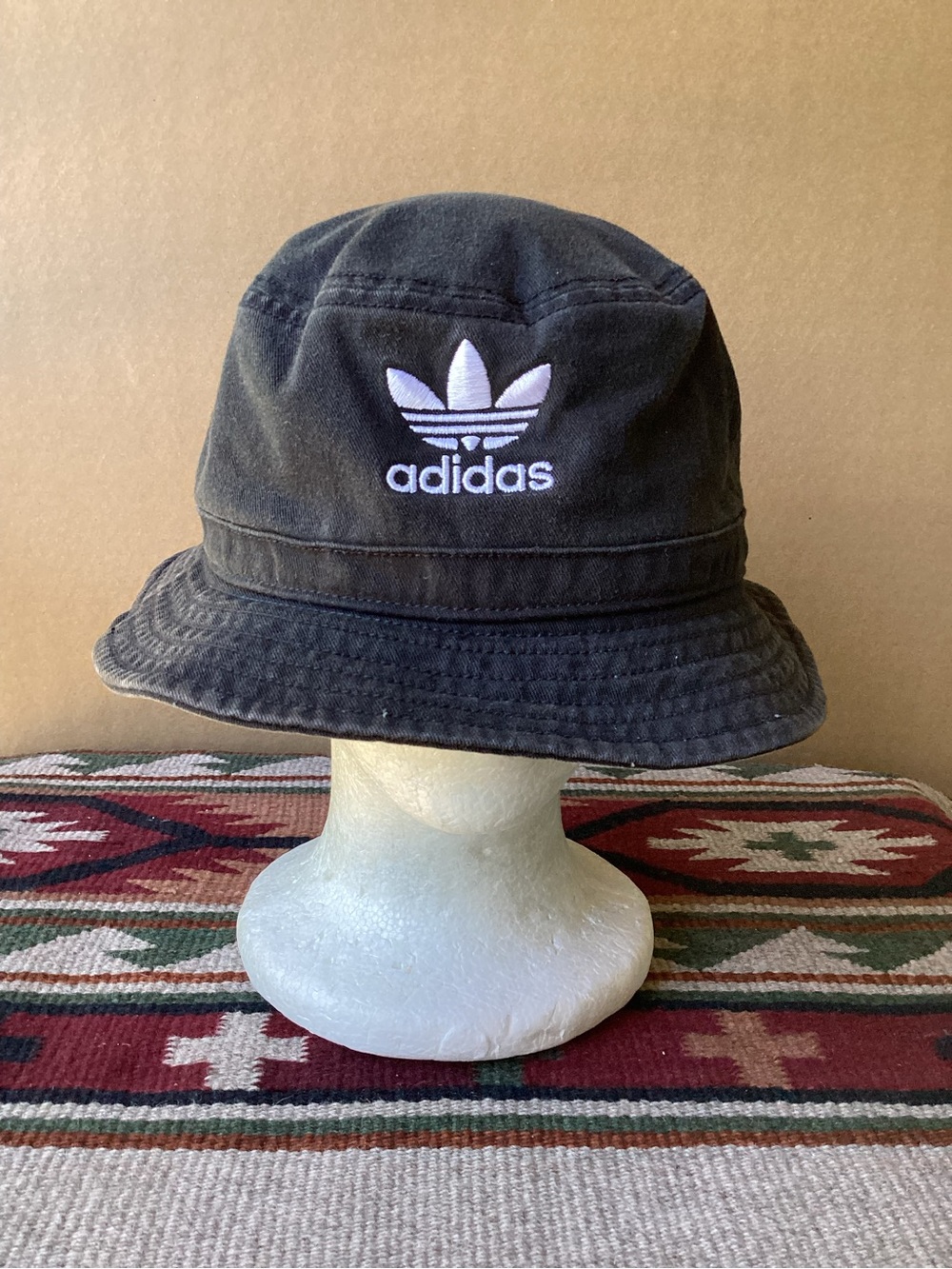 Adidas bucket hat